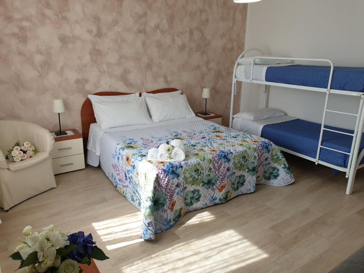 Rosa 3*